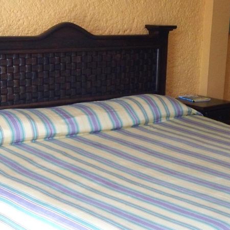 Hotel Villa Monarca Inn Zitacuaro ห้อง รูปภาพ