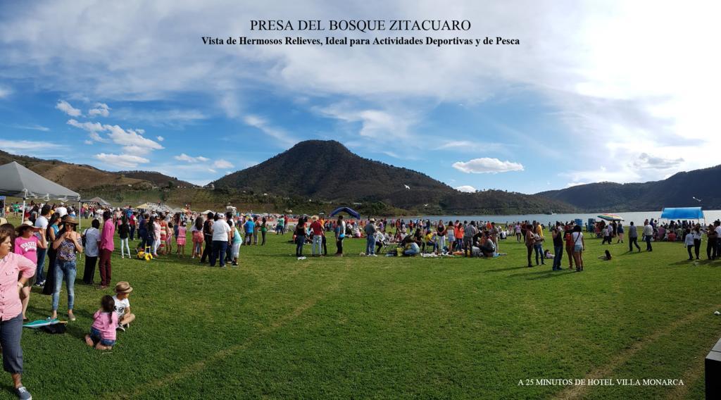 Hotel Villa Monarca Inn Zitacuaro ภายนอก รูปภาพ