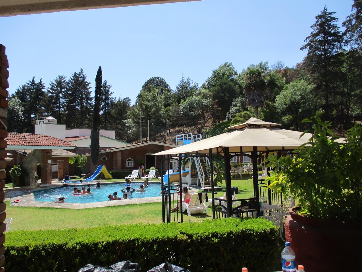 Hotel Villa Monarca Inn Zitacuaro ภายนอก รูปภาพ