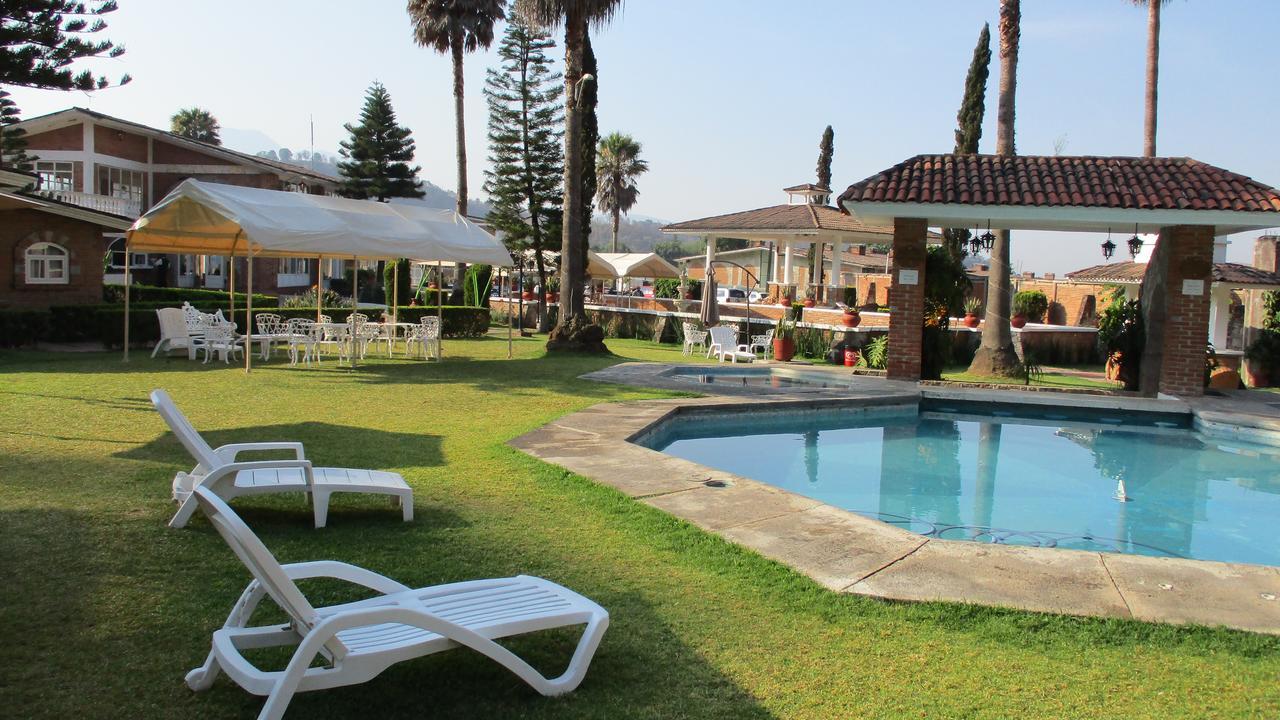 Hotel Villa Monarca Inn Zitacuaro ภายนอก รูปภาพ