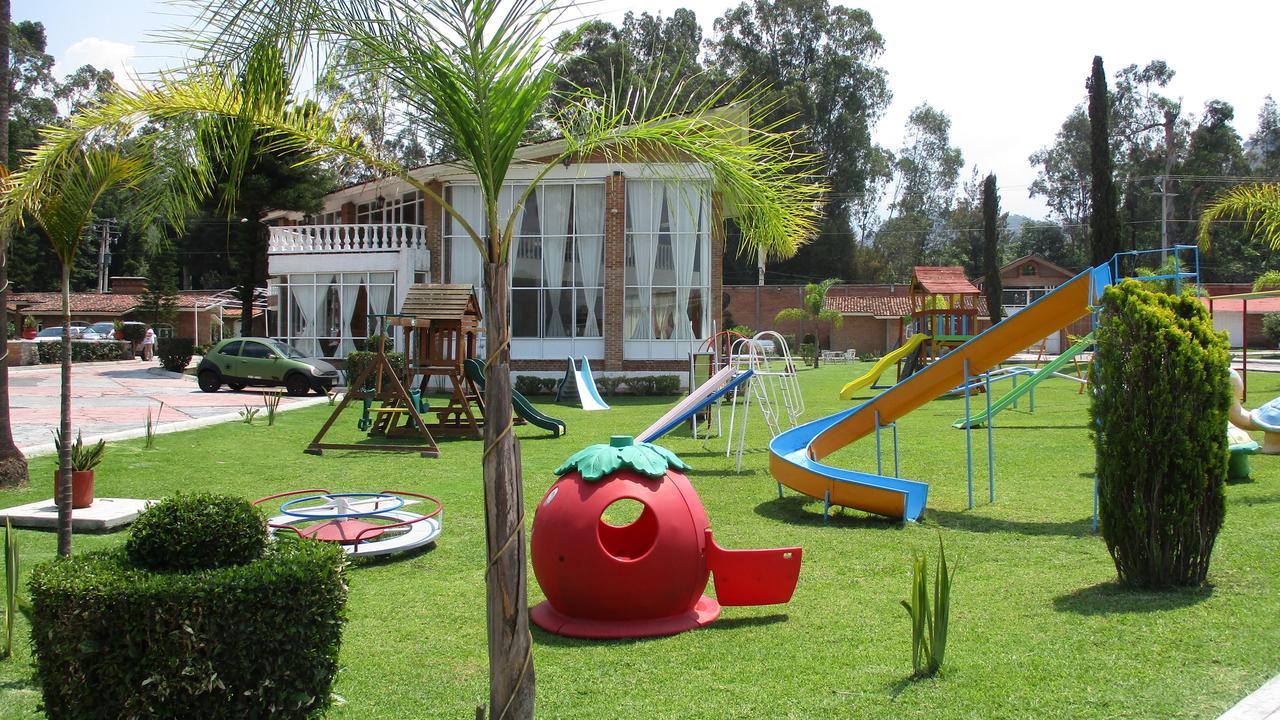 Hotel Villa Monarca Inn Zitacuaro ภายนอก รูปภาพ