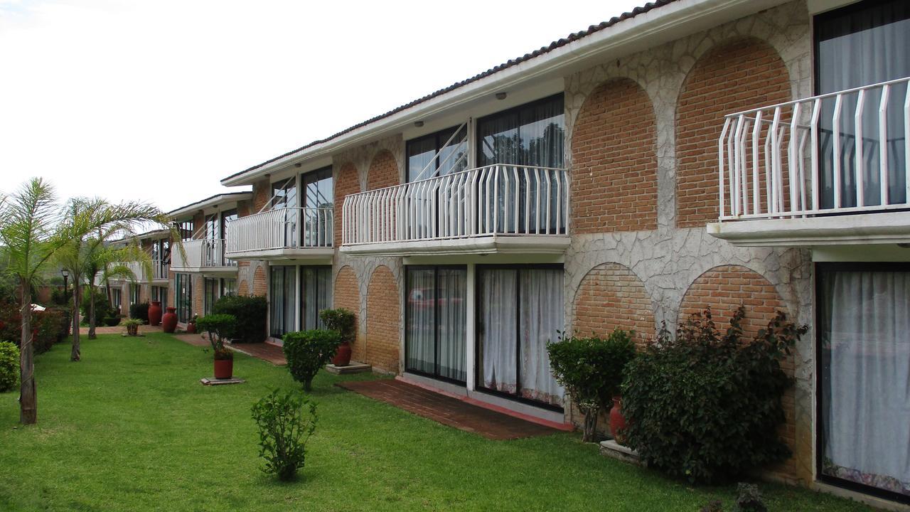 Hotel Villa Monarca Inn Zitacuaro ภายนอก รูปภาพ