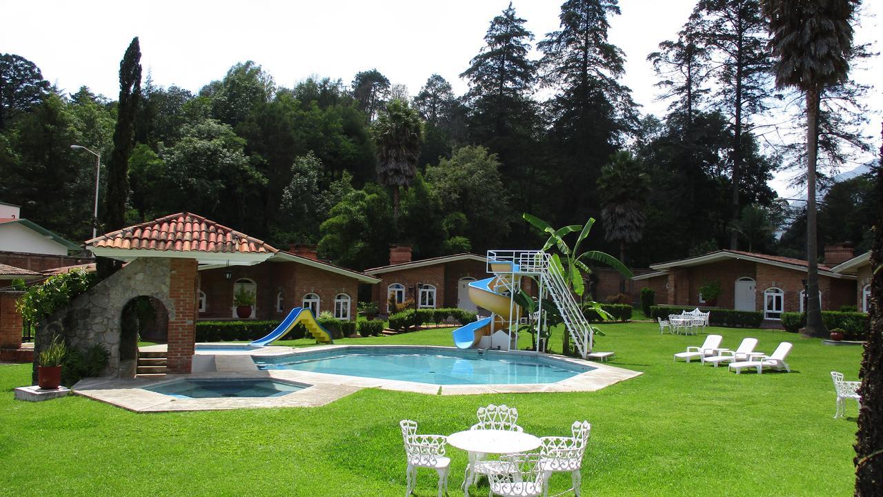 Hotel Villa Monarca Inn Zitacuaro ภายนอก รูปภาพ