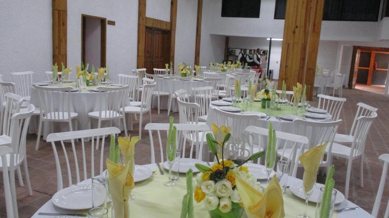 Hotel Villa Monarca Inn Zitacuaro ภายนอก รูปภาพ