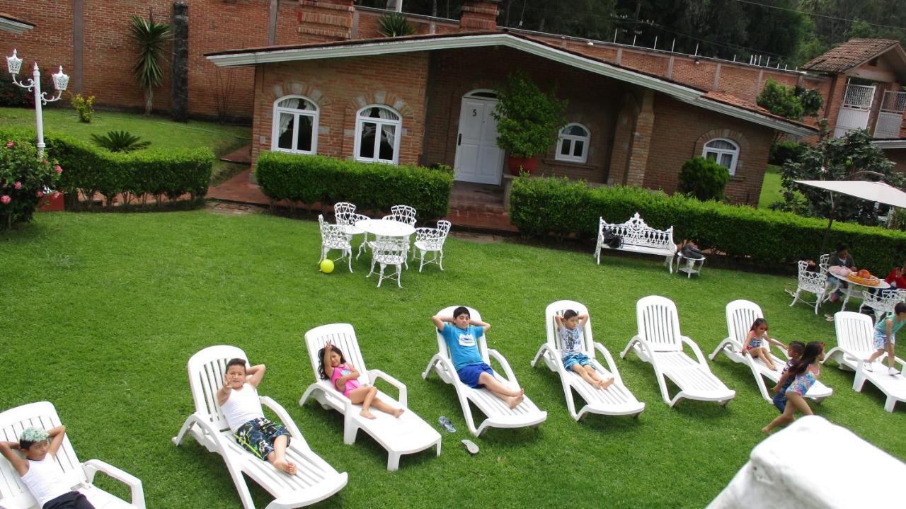 Hotel Villa Monarca Inn Zitacuaro ภายนอก รูปภาพ